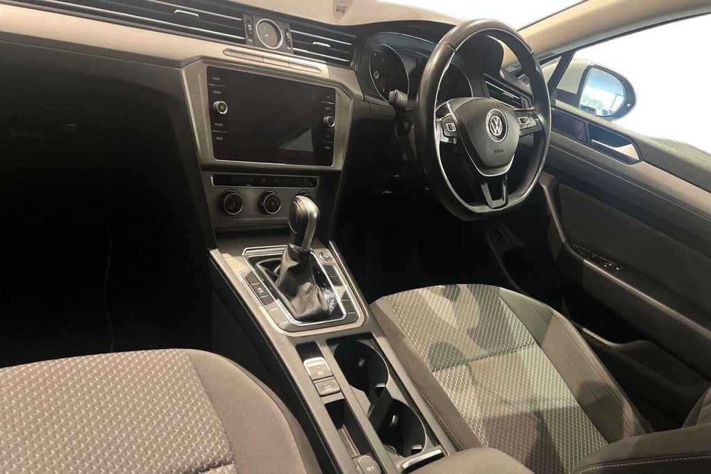 Used Volkswagen Passat 2019 for sale - 77064824: Photo 11