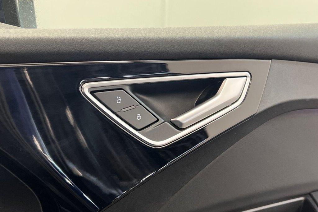 Used Audi Q4 e-tron 2021 for sale - 76642337: Photo 41