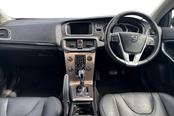 Used Volvo V40 Cross Country 2019 for sale - 75451182: Photo 12