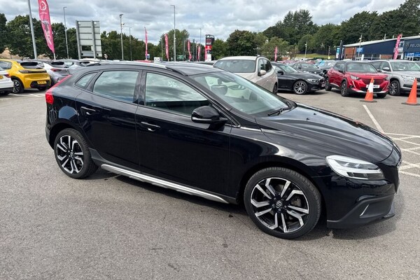 Used Volvo V40 Cross Country 2019 for sale - 75451182: Photo 36