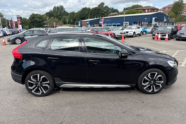 Used Volvo V40 Cross Country 2019 for sale - 75451182: Photo 38