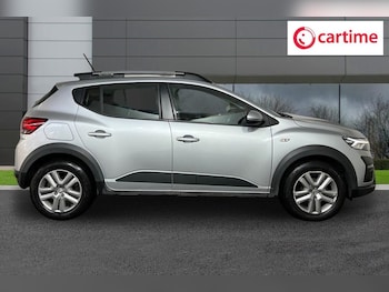 Used Dacia Sandero Stepway 2022 for sale - 76202469: Photo 2