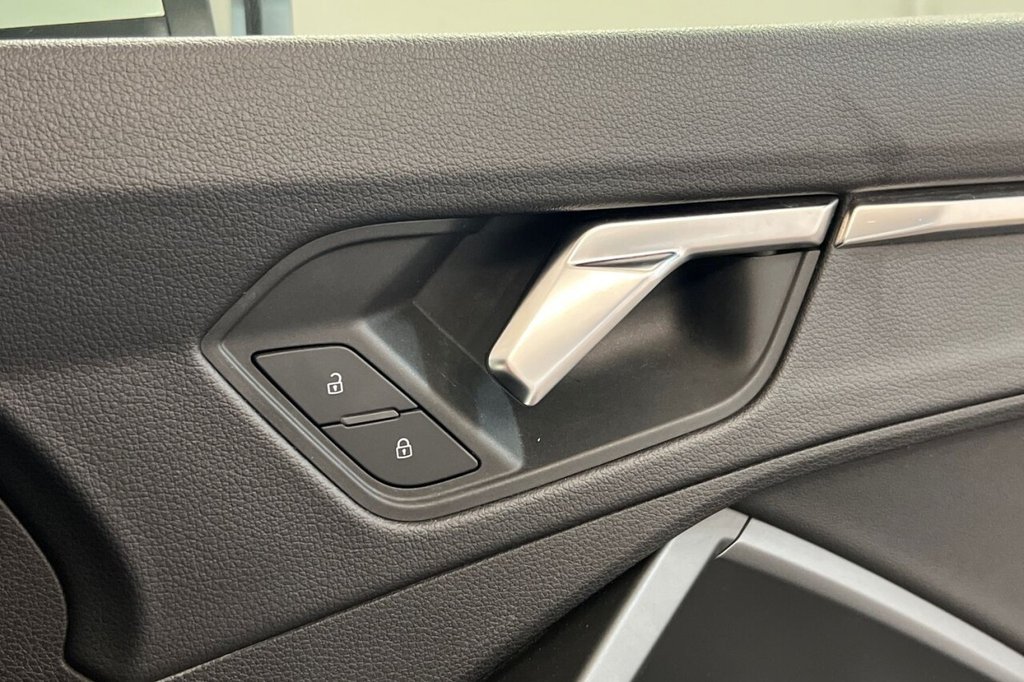 Used Audi Q3 2022 for sale - 77436459: Photo 38