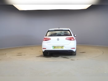 Used Volkswagen Golf 2020 for sale - 78288383: Photo