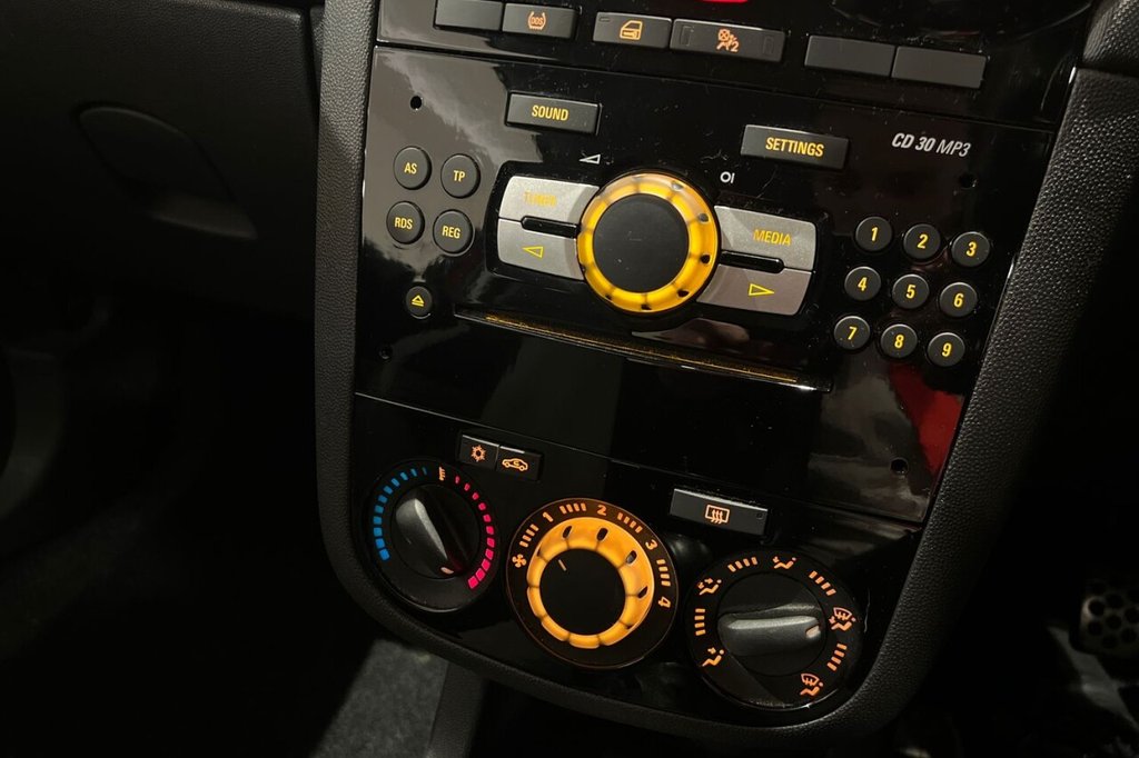 Used Vauxhall Corsa 2014 for sale - 77020365: Photo 23