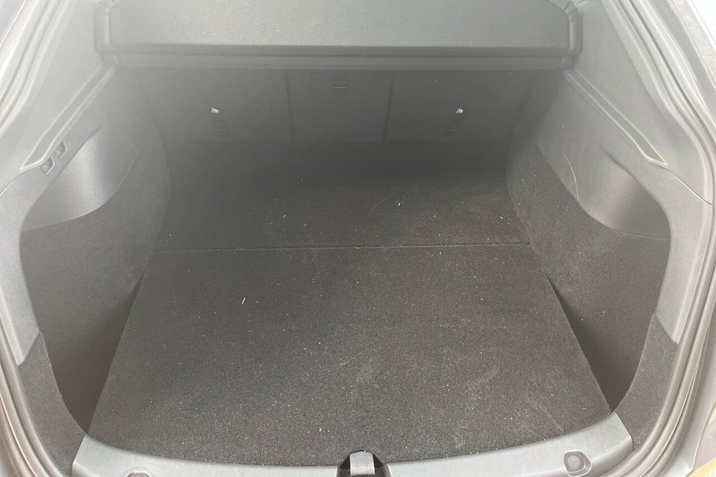 Used Tesla Model Y 2024 for sale - 77621350: Photo 23