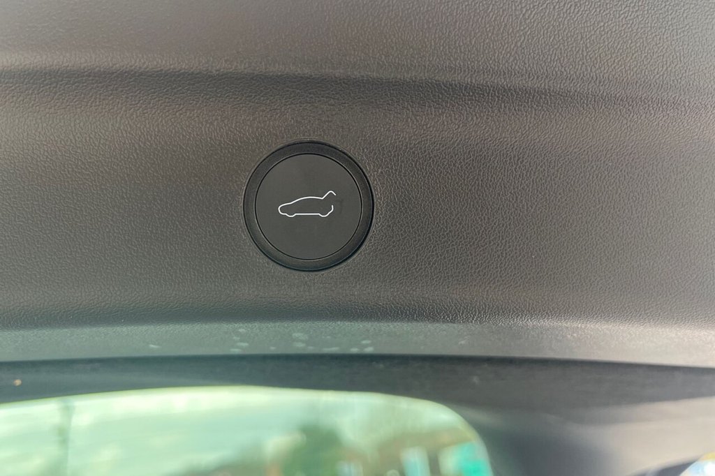 Used Tesla Model Y 2024 for sale - 77621350: Photo 31