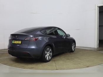 Used Tesla Model Y 2024 for sale - 77621350: Photo