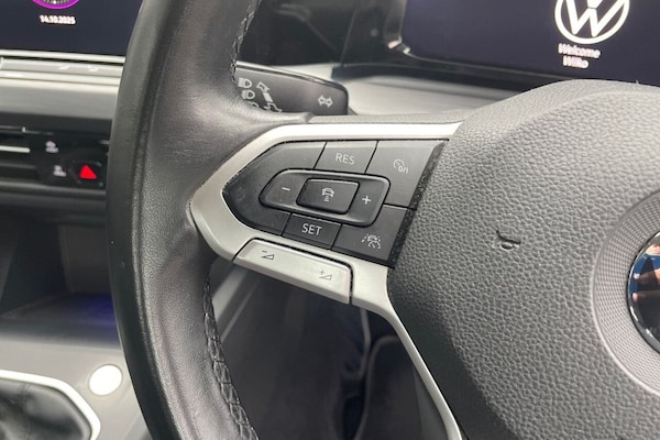 Used Volkswagen Golf 2020 for sale - 76235530: Photo 24