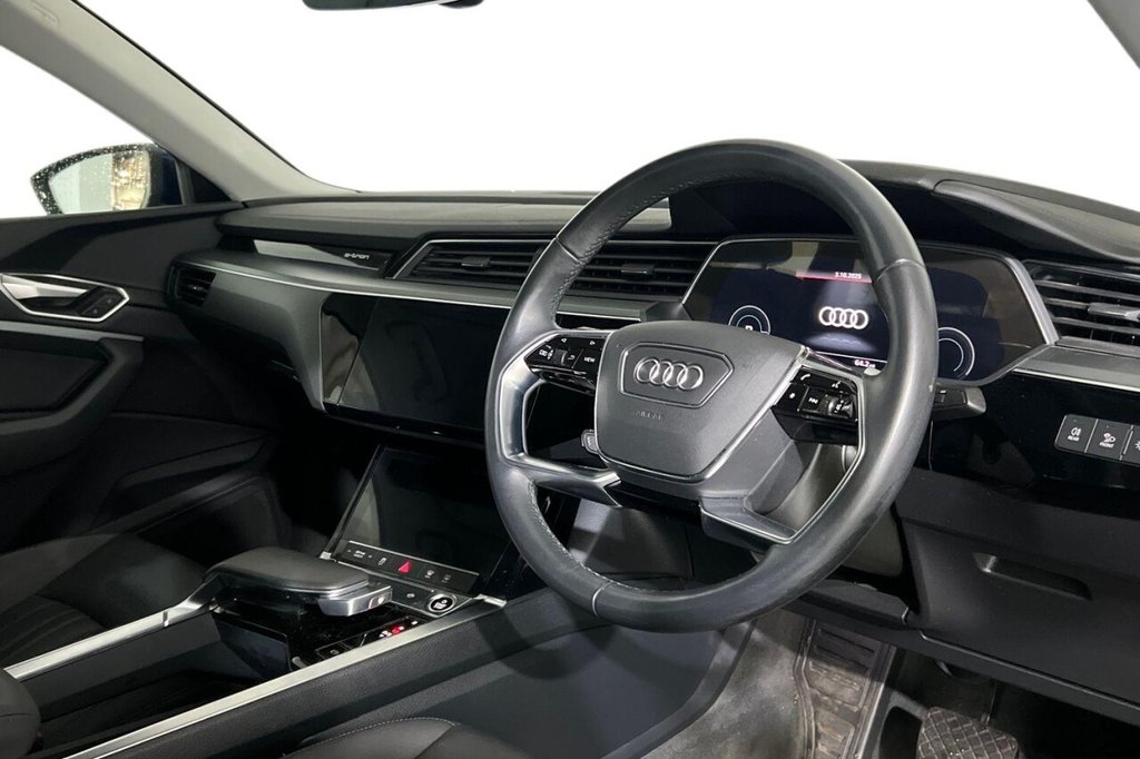 Used Audi e-tron 2021 for sale - 76642129: Photo 9