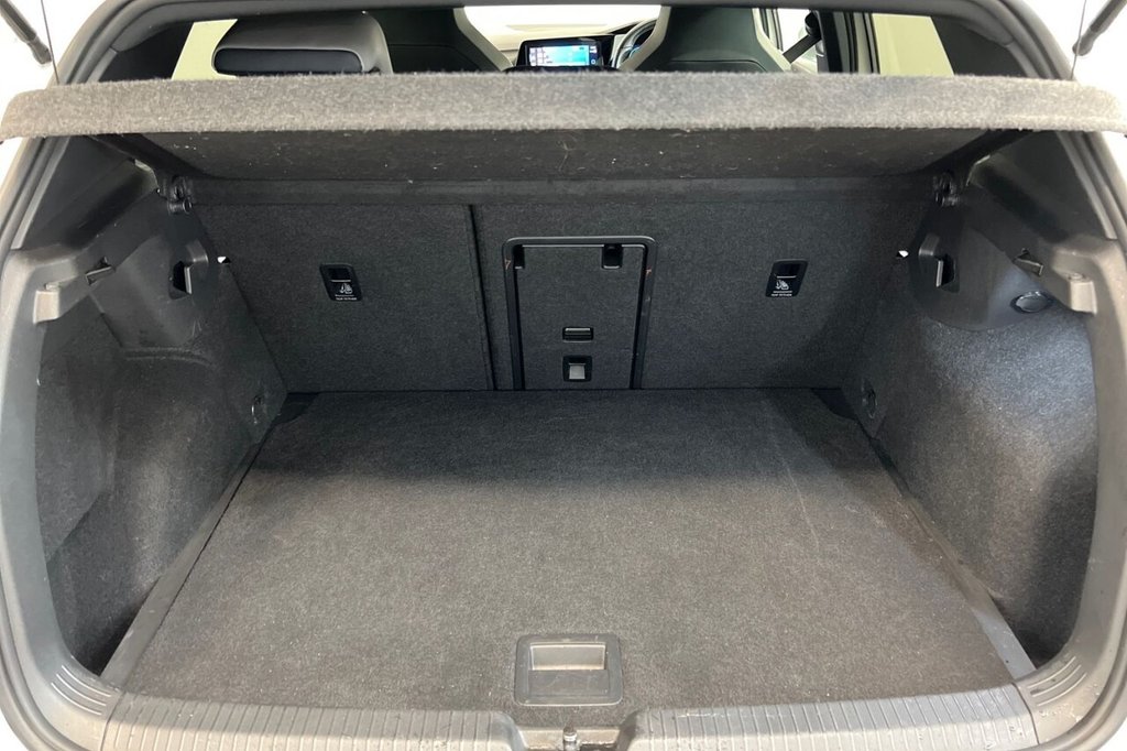 Used Volkswagen Golf 2020 for sale - 76395955: Photo 39