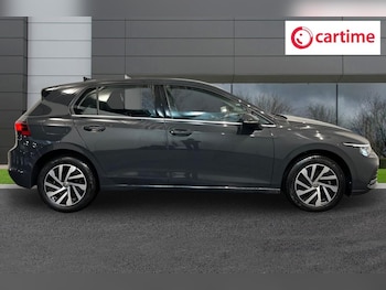 Used Volkswagen Golf 2023 for sale - 76642264: Photo