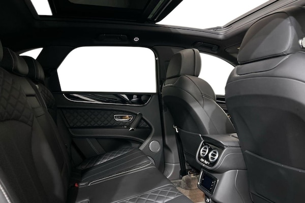 Used Bentley Bentayga 2017 for sale - 76210133: Photo 10