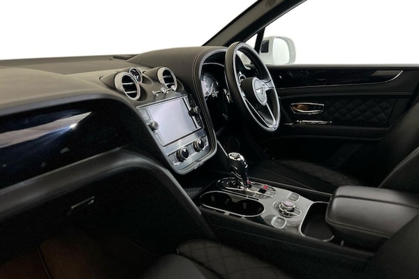 Used Bentley Bentayga 2017 for sale - 76210133: Photo 11