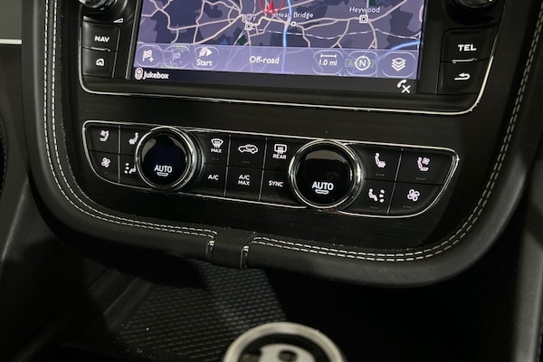 Used Bentley Bentayga 2017 for sale - 76210133: Photo 40