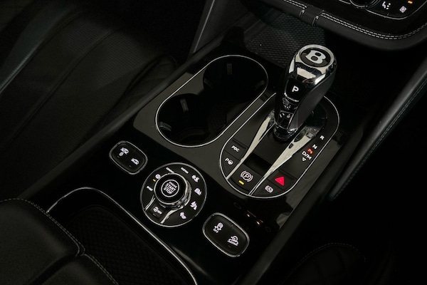 Used Bentley Bentayga 2017 for sale - 76210133: Photo 42