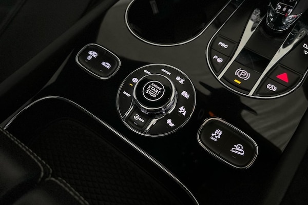 Used Bentley Bentayga 2017 for sale - 76210133: Photo 43