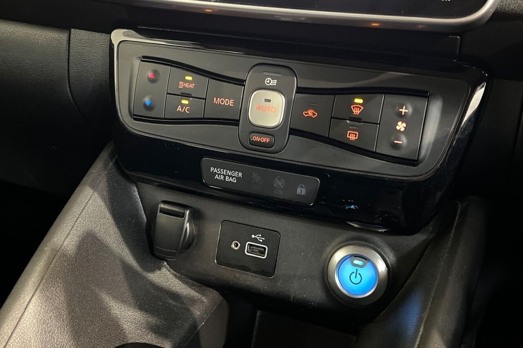 Used Nissan Leaf 2020 for sale - 76570046: Photo 34