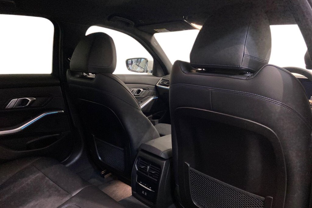 Used BMW 3 Series 2024 for sale - 76973151: Photo 10