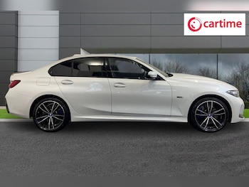 Used BMW 3 Series 2024 for sale - 76973151: Photo