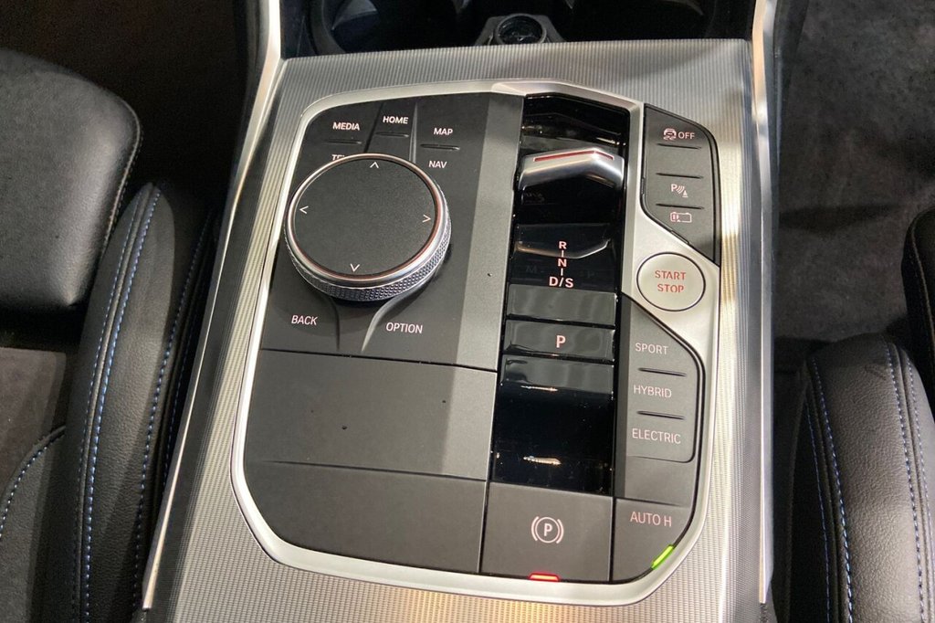 Used BMW 3 Series 2024 for sale - 76973151: Photo 46