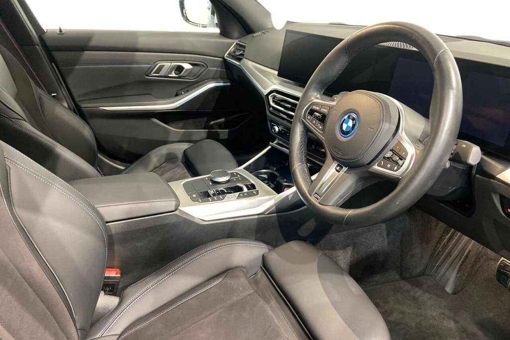 Used BMW 3 Series 2024 for sale - 76973151: Photo 9