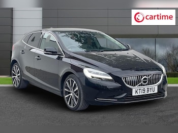 Used Volvo V40 2019 for sale - 75665770: Photo