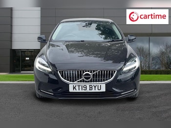 Used Volvo V40 2019 for sale - 75665770: Photo