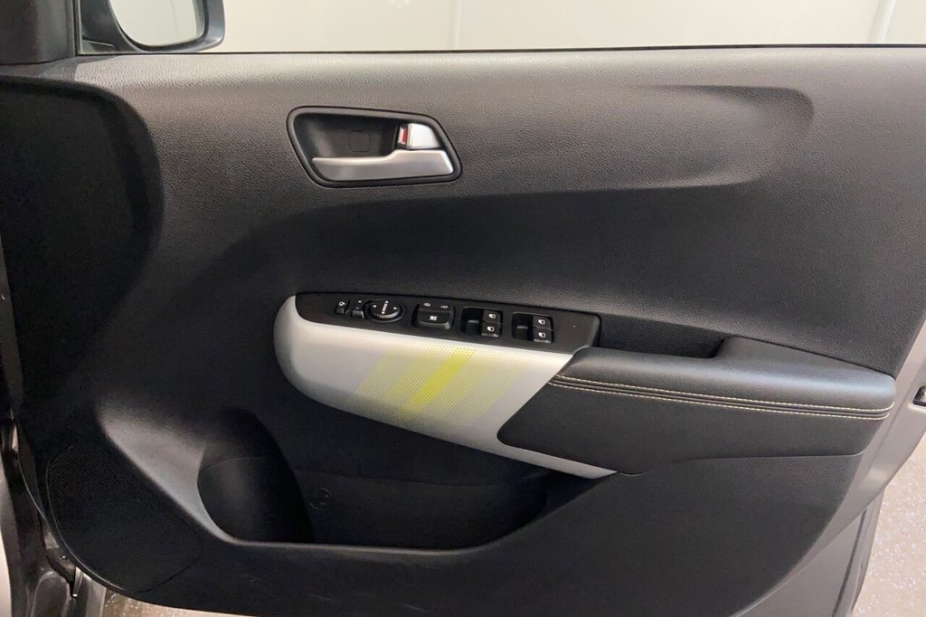 Used Kia Picanto 2021 for sale - 76569783: Photo 35