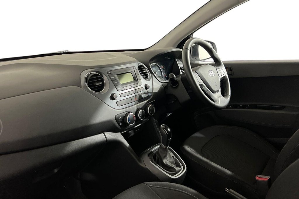 Used Hyundai i10 2020 for sale - 76202568: Photo 11