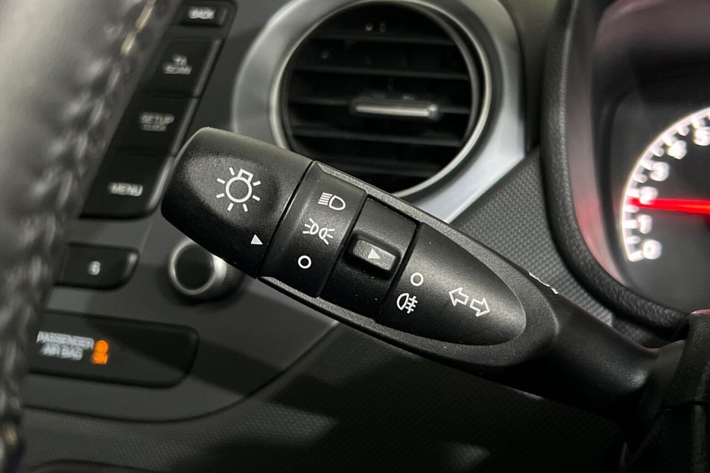 Used Hyundai i10 2020 for sale - 76202568: Photo 30