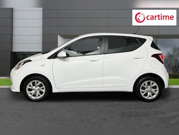 Used Hyundai i10 2020 for sale - 76202568: Photo