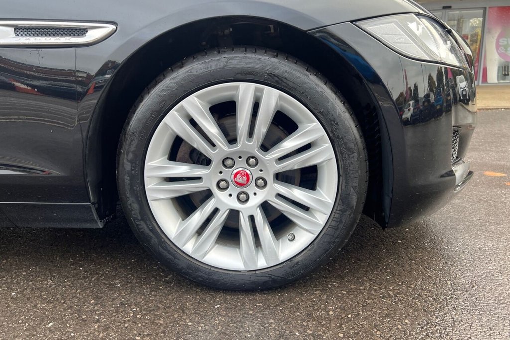 Used Jaguar XF 2019 for sale - 76256303: Photo 14