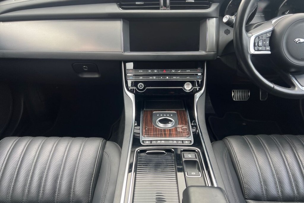 Used Jaguar XF 2019 for sale - 76256303: Photo 30
