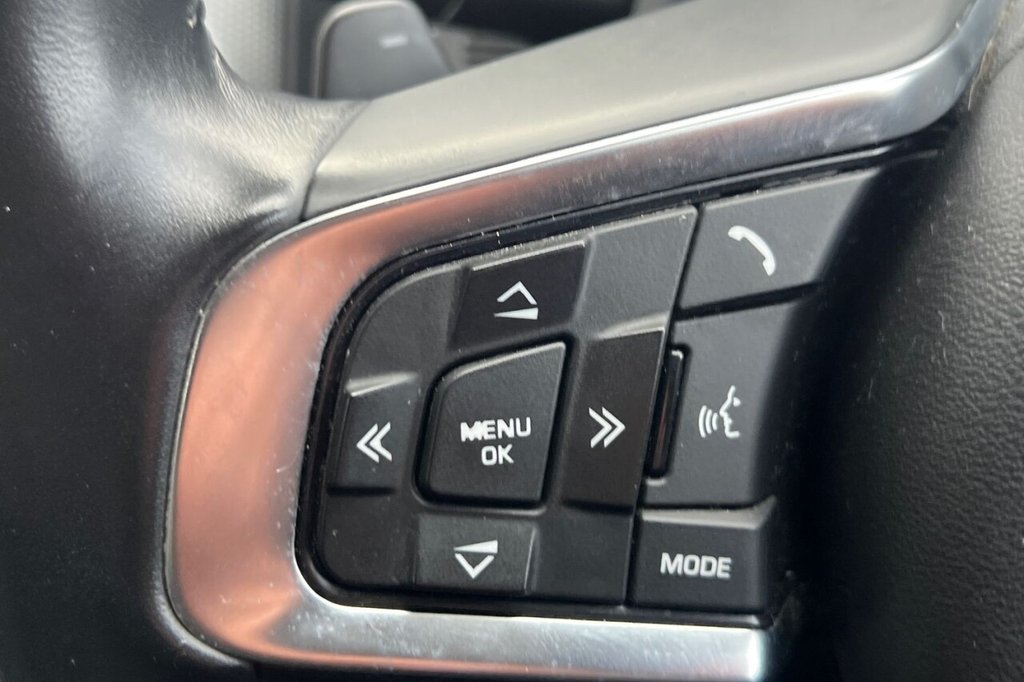 Used Jaguar XF 2019 for sale - 76256303: Photo 34