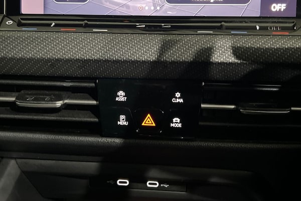 Used Volkswagen Golf 2022 for sale - 76202545: Photo 33
