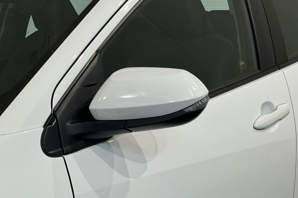 Used Toyota Yaris 2023 for sale - 77211868: Photo 17