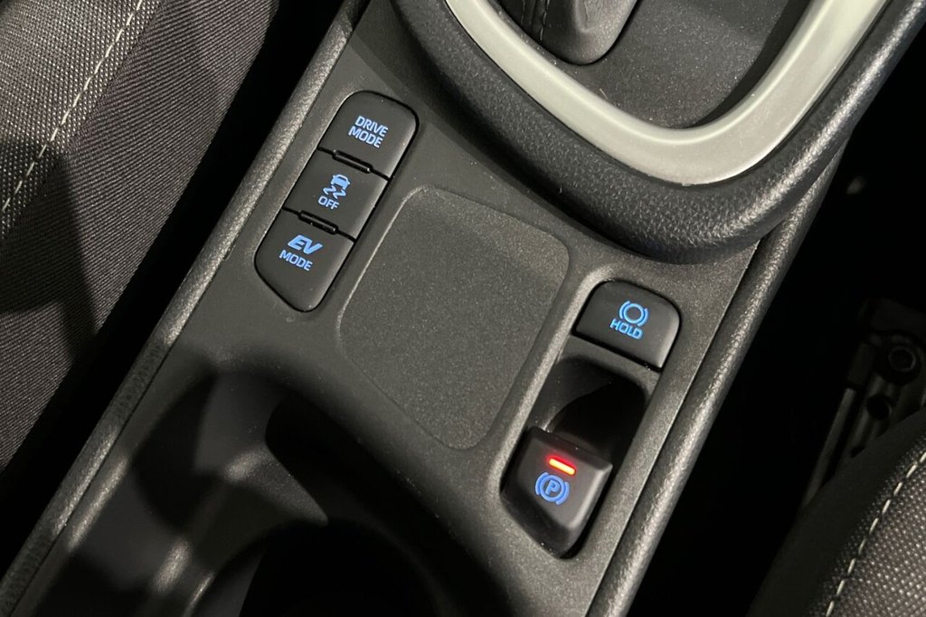 Used Toyota Yaris 2023 for sale - 77211868: Photo 35