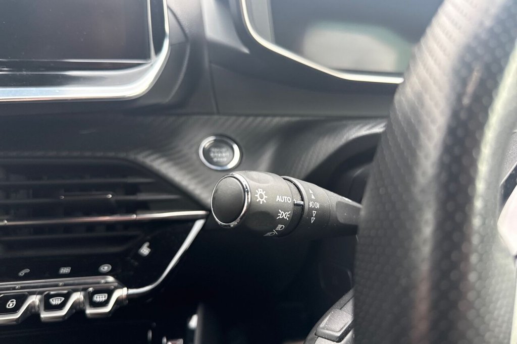 Used Peugeot E-2008 2021 for sale - 77583176: Photo 33