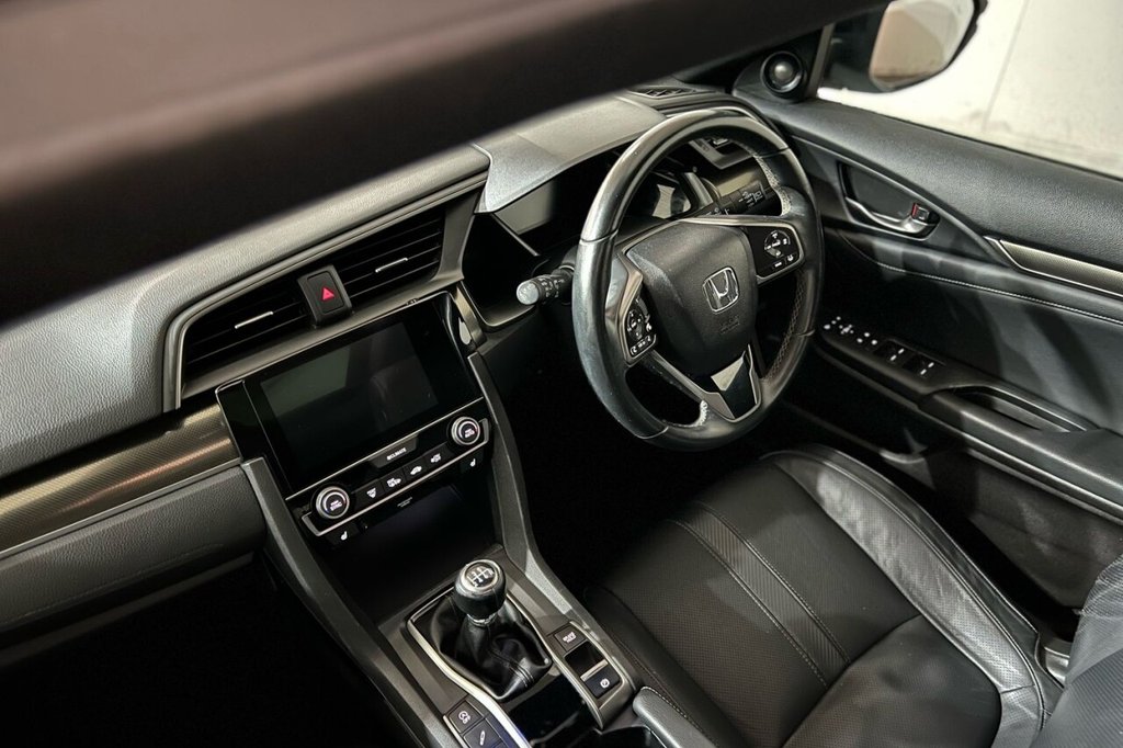 Used Honda Civic 2019 for sale - 76539693: Photo 20