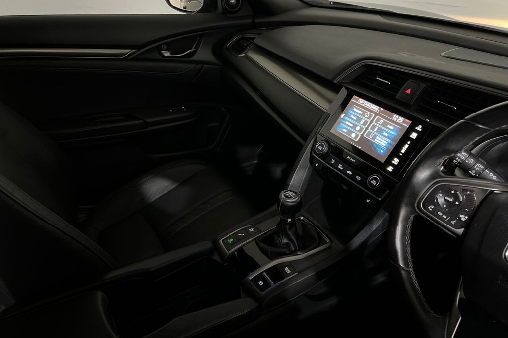 Used Honda Civic 2019 for sale - 76539693: Photo 36