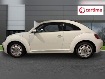Used Volkswagen Beetle 2017 for sale - 76547042: Photo