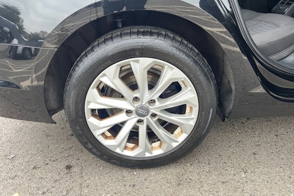 Used Audi A4 2018 for sale - 76132920: Photo 14
