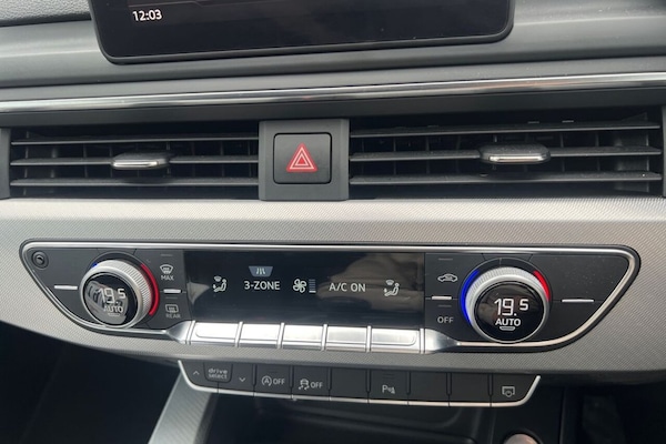 Used Audi A4 2018 for sale - 76132920: Photo 32