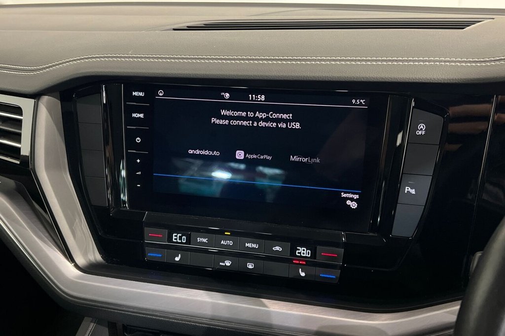 Used Volkswagen Touareg 2022 for sale - 77287766: Photo 32