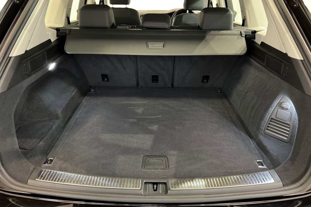 Used Volkswagen Touareg 2022 for sale - 77287766: Photo 45