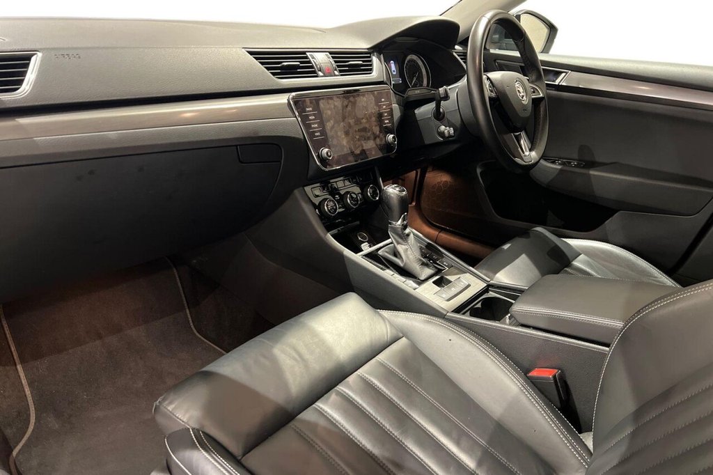Used Skoda Superb 2019 for sale - 76841222: Photo 11