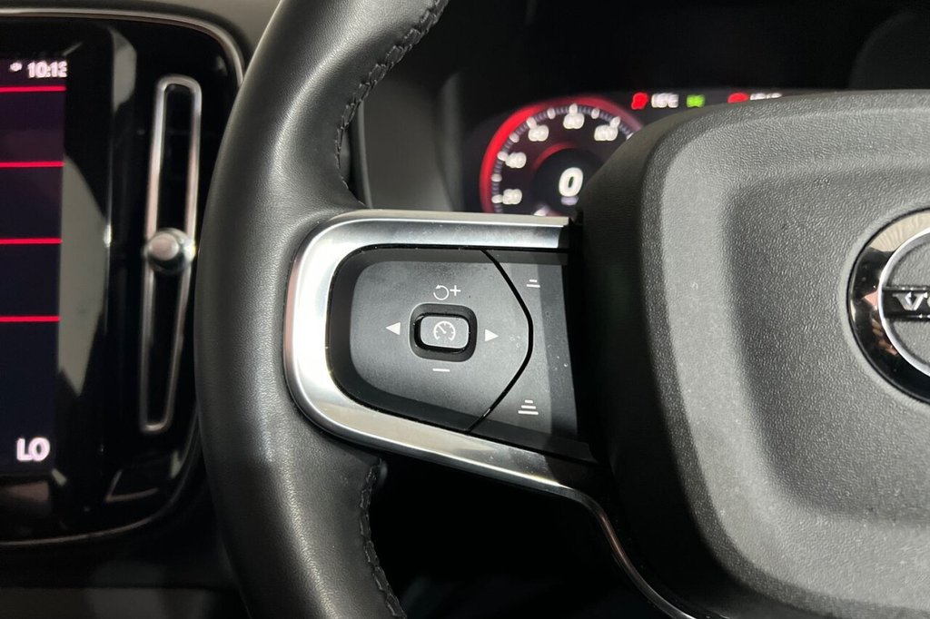 Used Volvo XC40 2023 for sale - 76386087: Photo 17