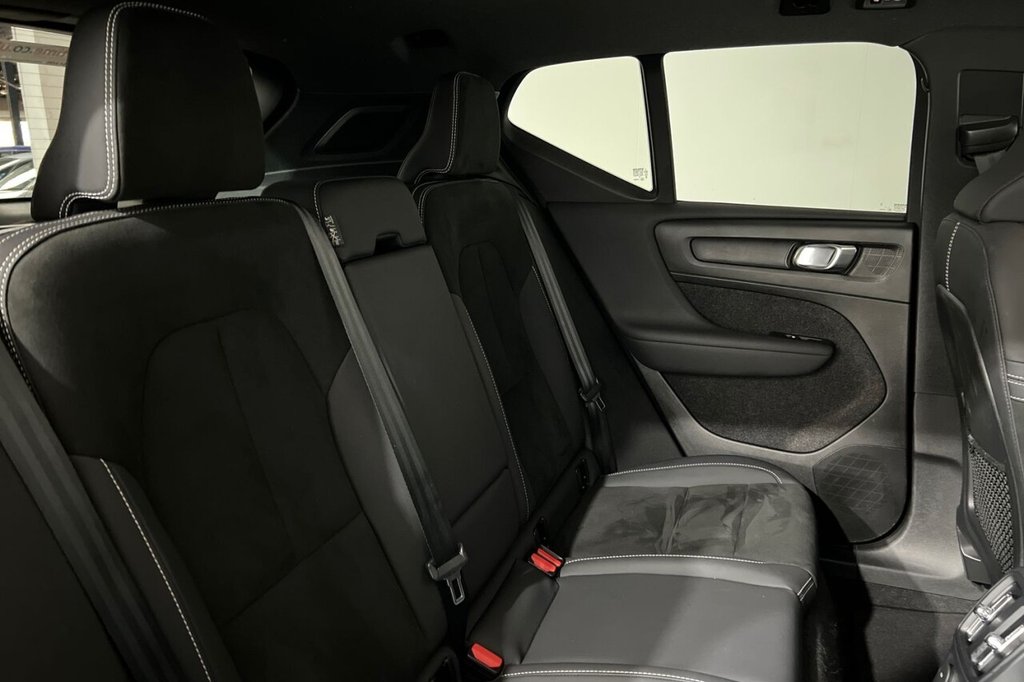 Used Volvo XC40 2023 for sale - 76386087: Photo 33