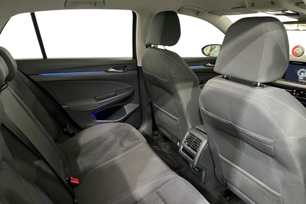 Used Volkswagen Golf 2022 for sale - 76740000: Photo 10
